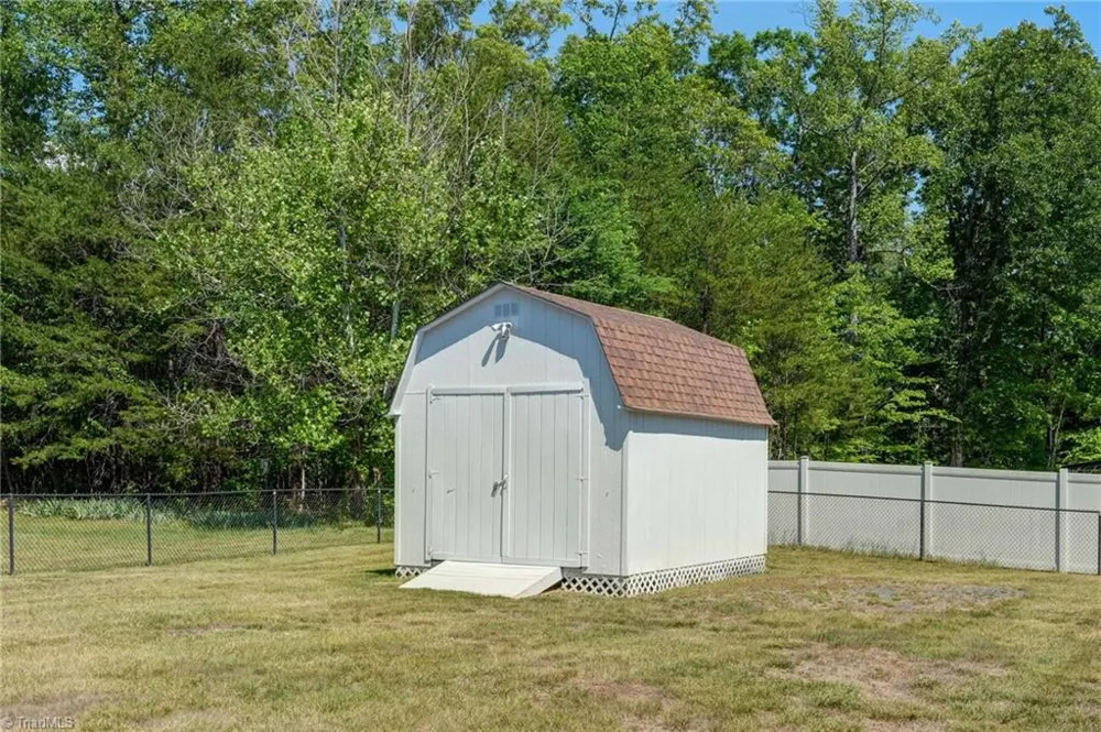1153 Town Creek Road Eden, NC 27288