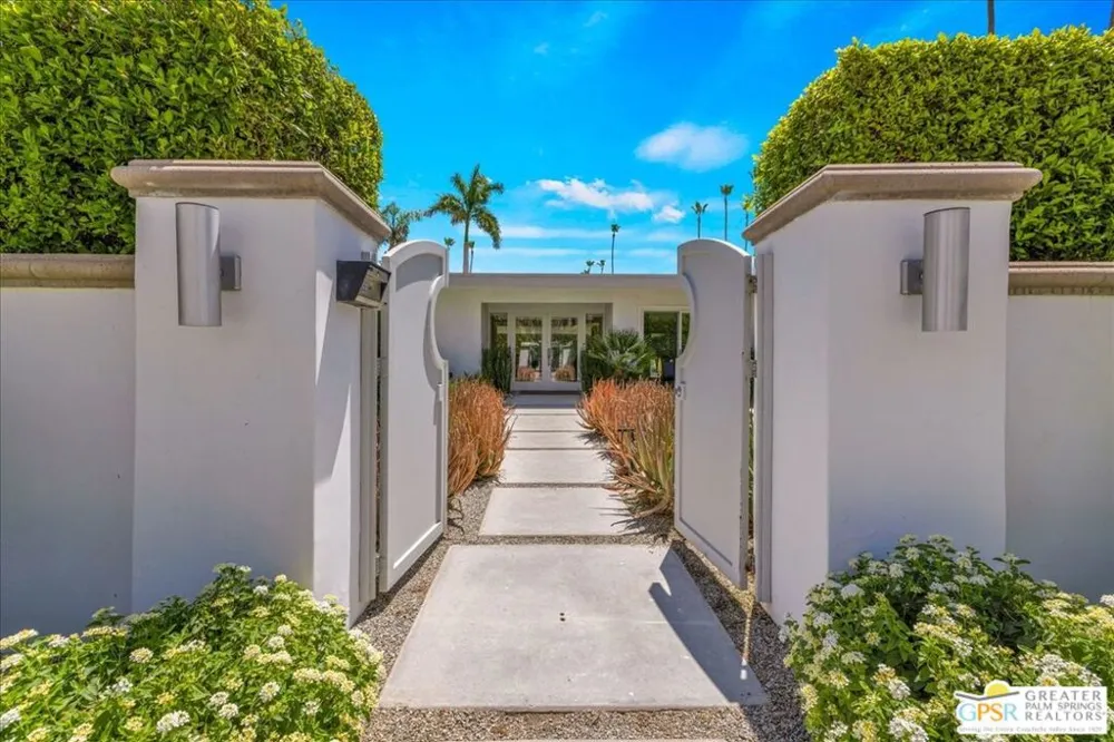 1250 S Paseo De Marcia Palm Springs, CA 92264