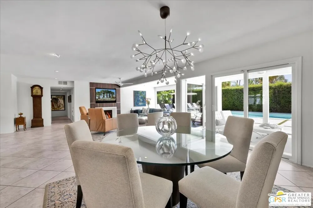 1250 S Paseo De Marcia Palm Springs, CA 92264