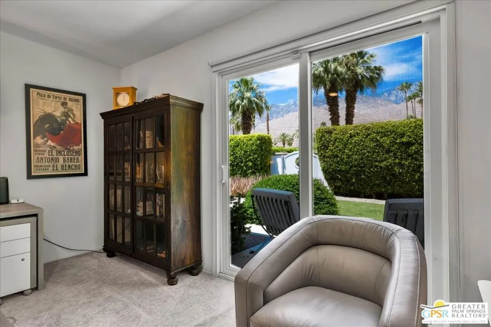 1250 S Paseo De Marcia Palm Springs, CA 92264