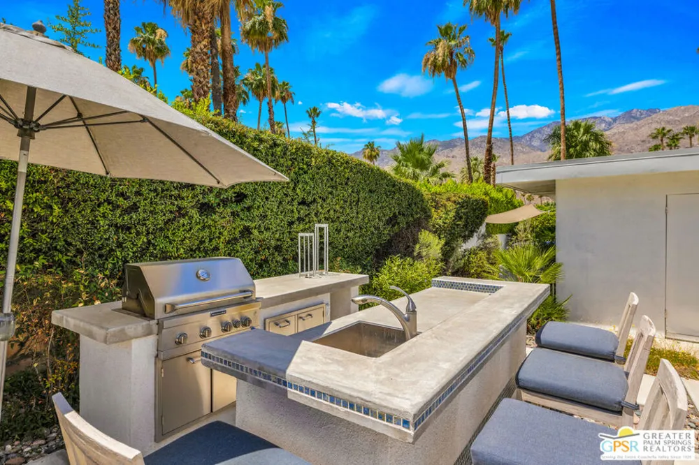 1250 S Paseo De Marcia Palm Springs, CA 92264