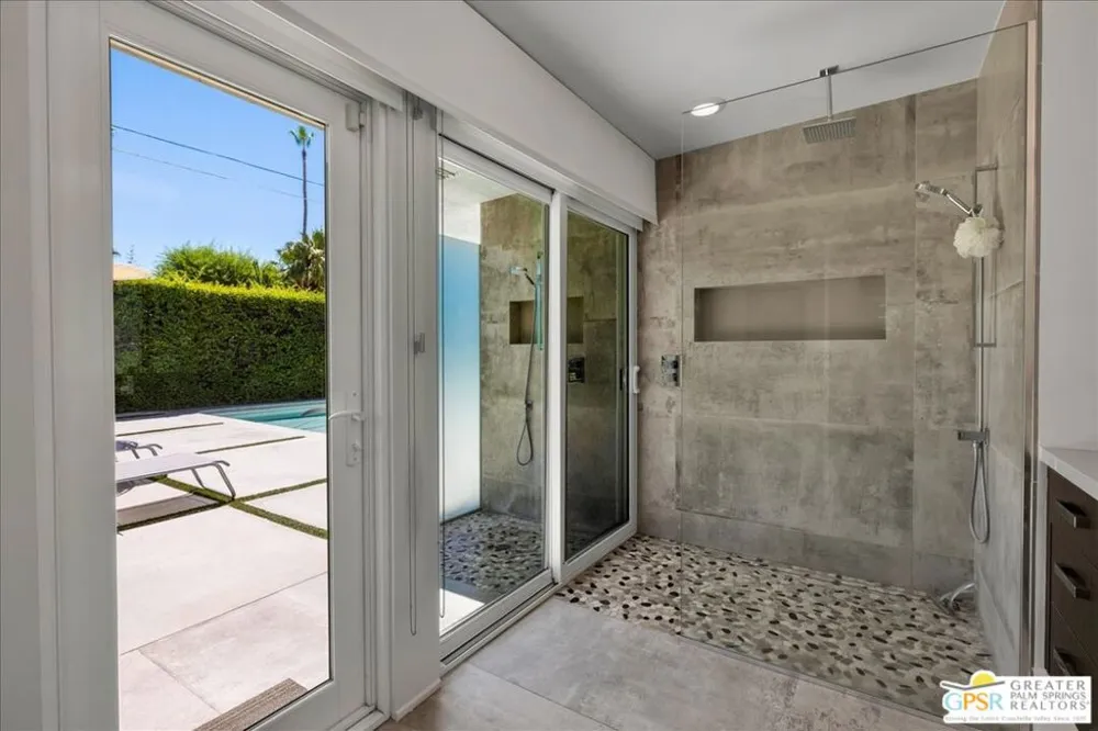1250 S Paseo De Marcia Palm Springs, CA 92264
