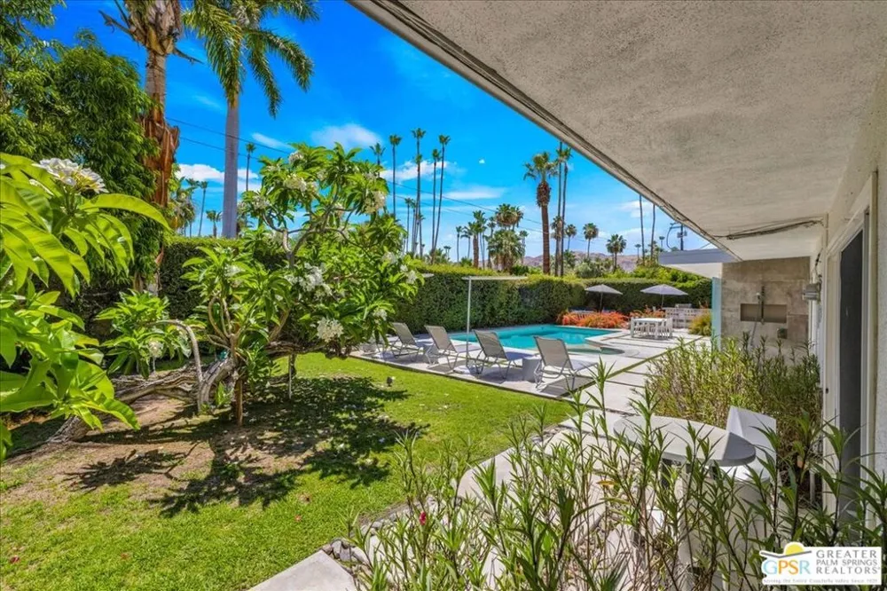 1250 S Paseo De Marcia Palm Springs, CA 92264