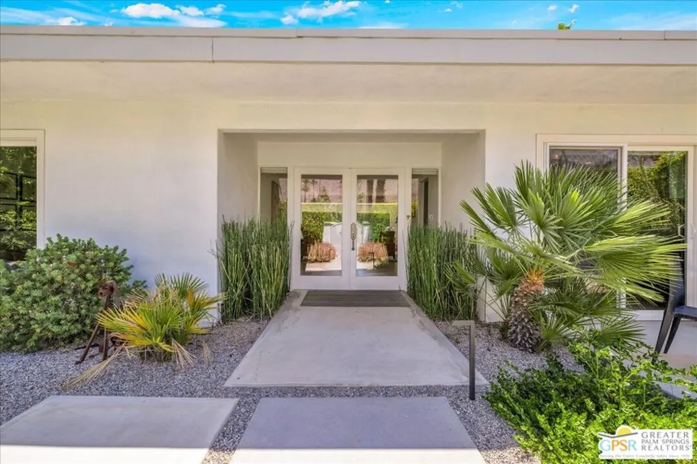 1250 S Paseo De Marcia Palm Springs, CA 92264
