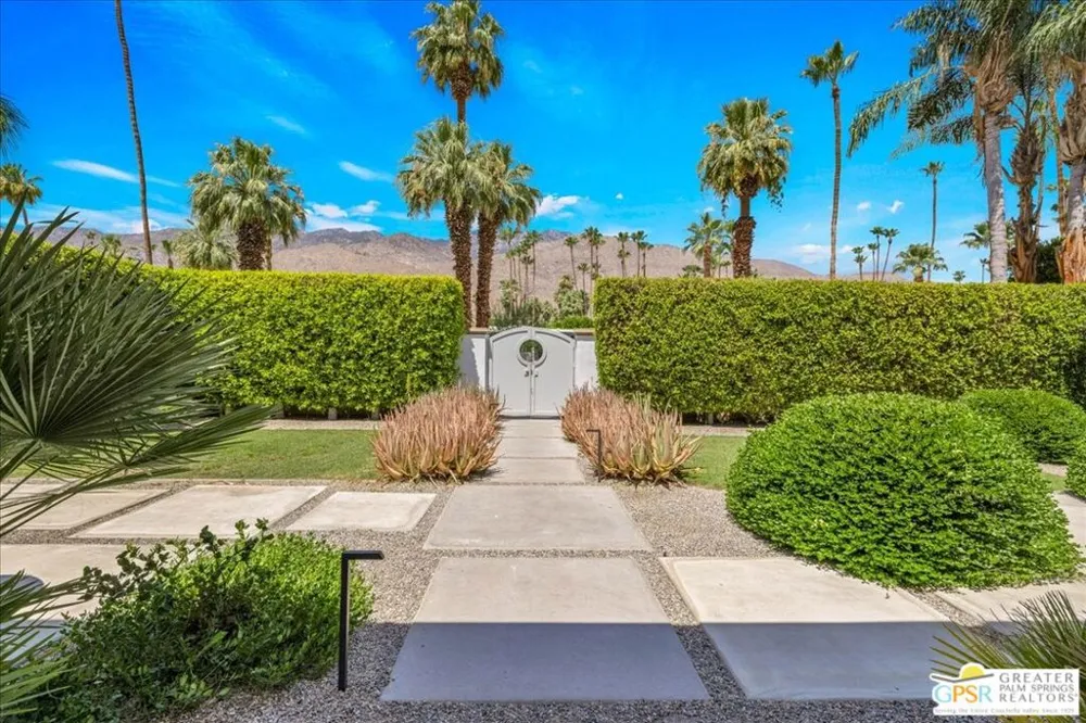 1250 S Paseo De Marcia Palm Springs, CA 92264