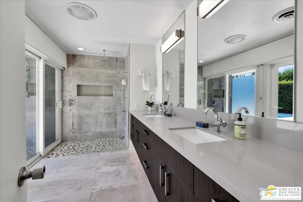 1250 S Paseo De Marcia Palm Springs, CA 92264