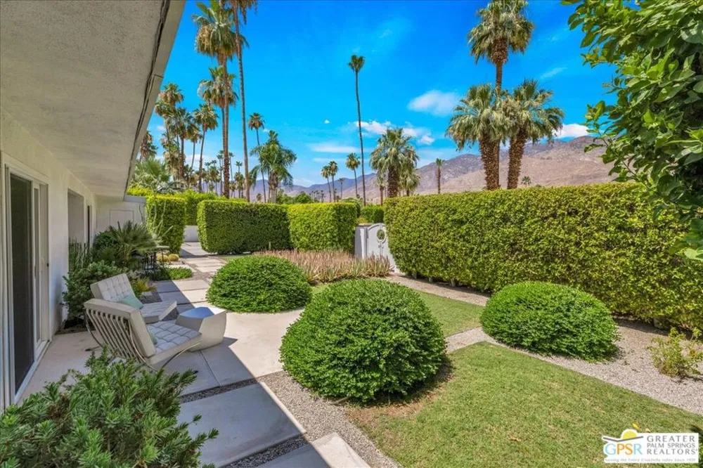 1250 S Paseo De Marcia Palm Springs, CA 92264