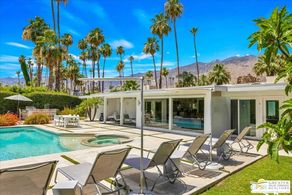 1250 S Paseo De Marcia Palm Springs, CA 92264