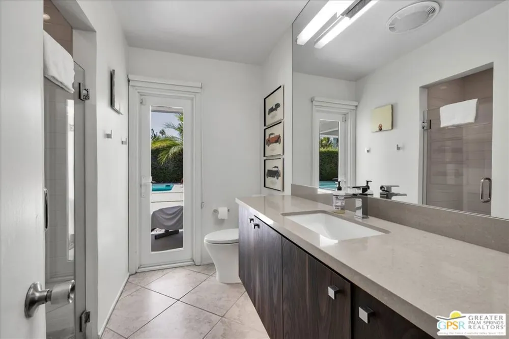 1250 S Paseo De Marcia Palm Springs, CA 92264