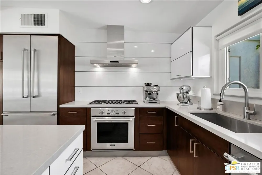 1250 S Paseo De Marcia Palm Springs, CA 92264