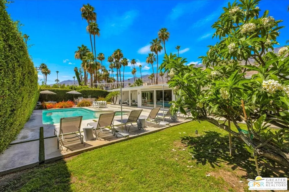 1250 S Paseo De Marcia Palm Springs, CA 92264