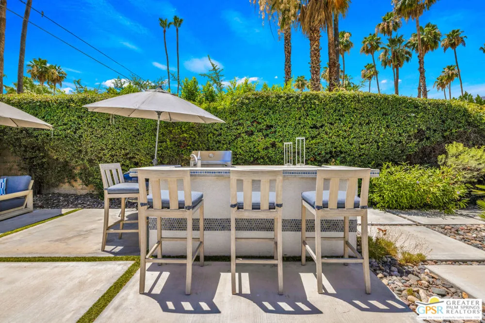 1250 S Paseo De Marcia Palm Springs, CA 92264