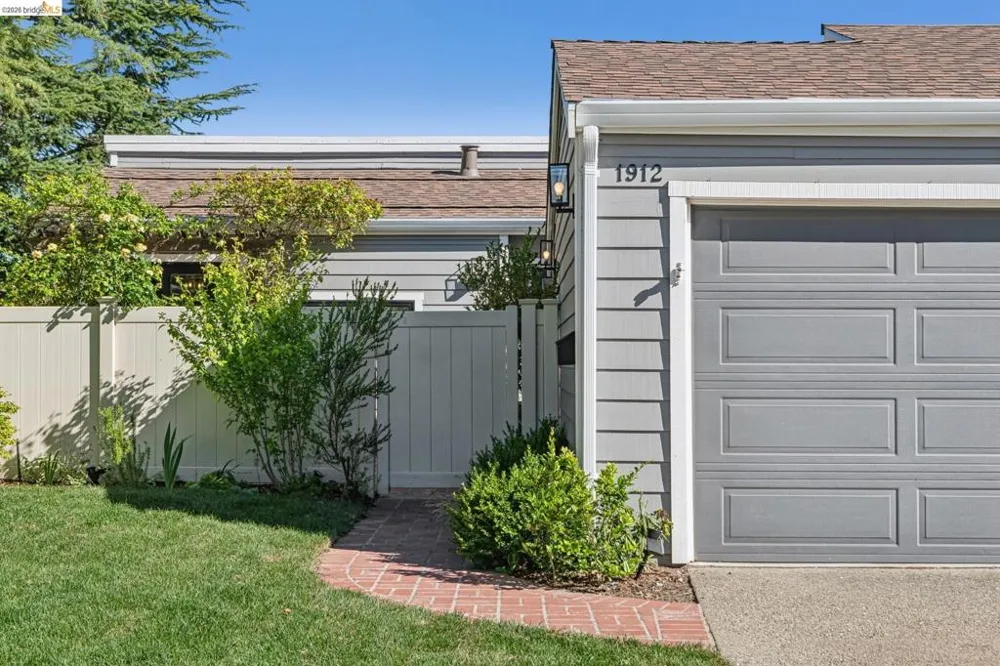 1912 Ascot Dr Moraga, CA 94556