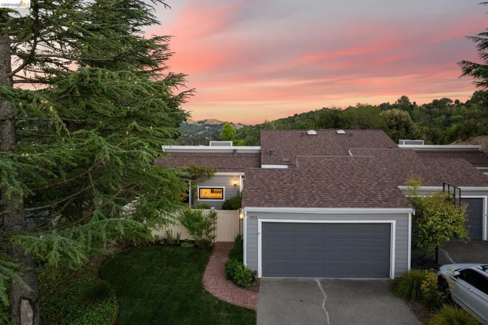 1912 Ascot Dr Moraga, CA 94556