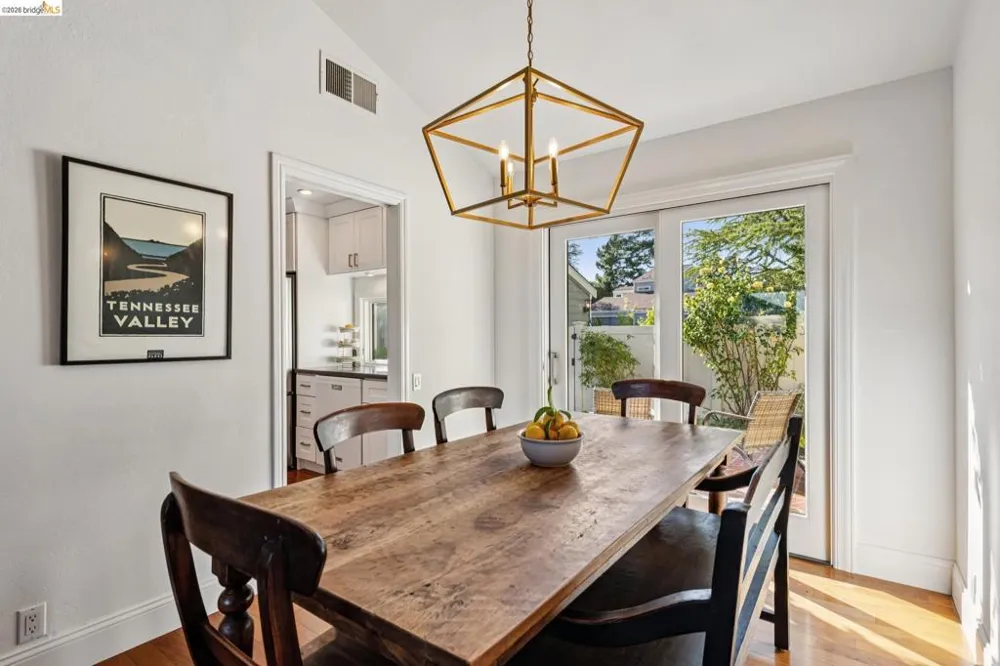 1912 Ascot Dr Moraga, CA 94556