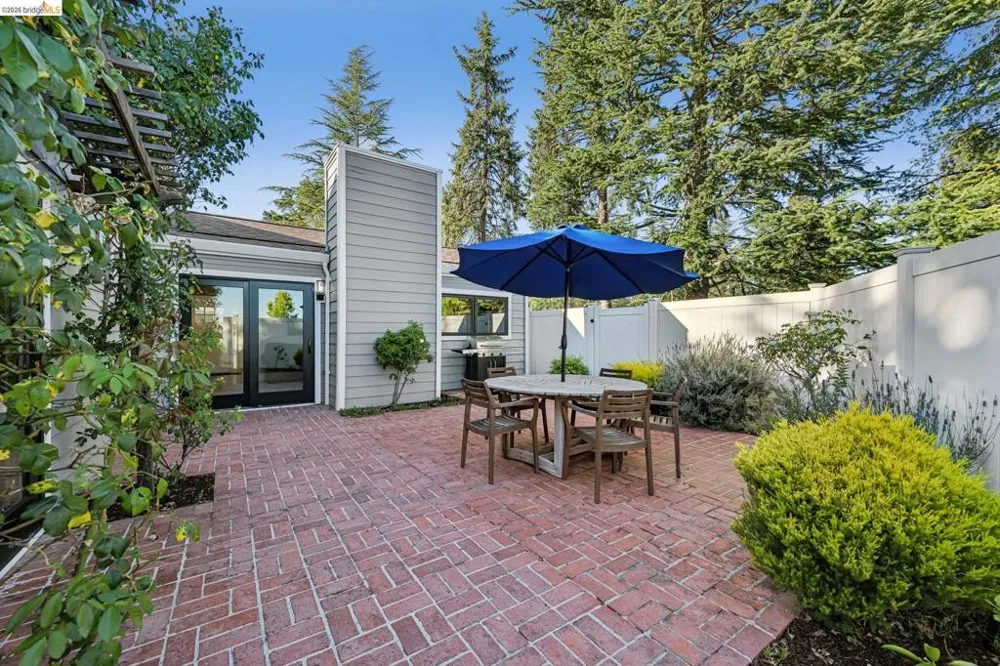 1912 Ascot Dr Moraga, CA 94556