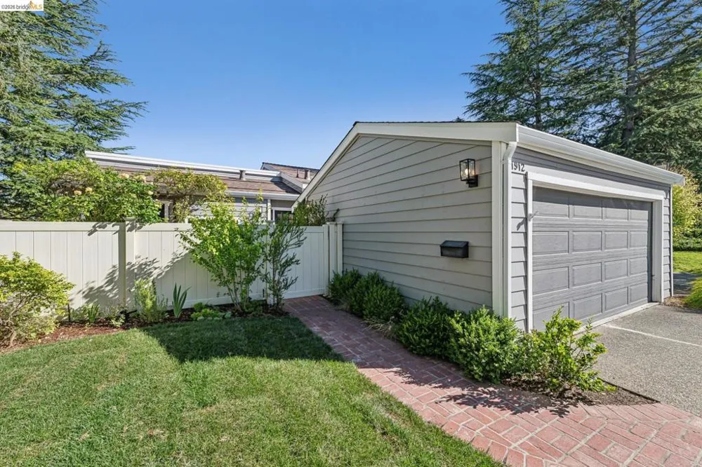 1912 Ascot Dr Moraga, CA 94556