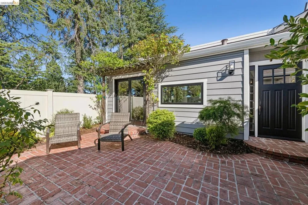 1912 Ascot Dr Moraga, CA 94556