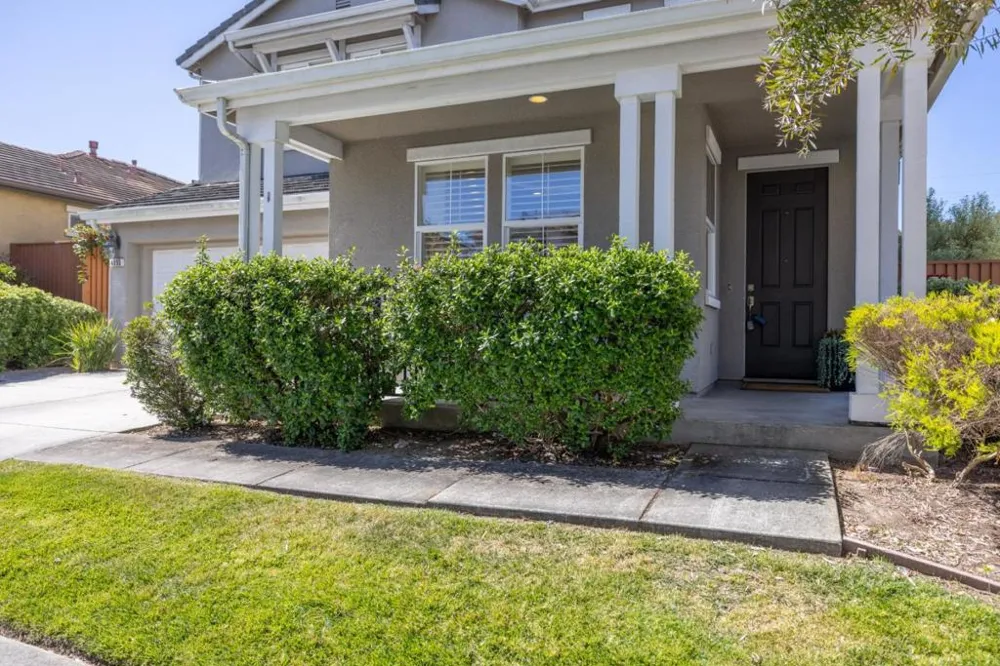 4890 Peninsula Point Drive Seaside, CA 93955