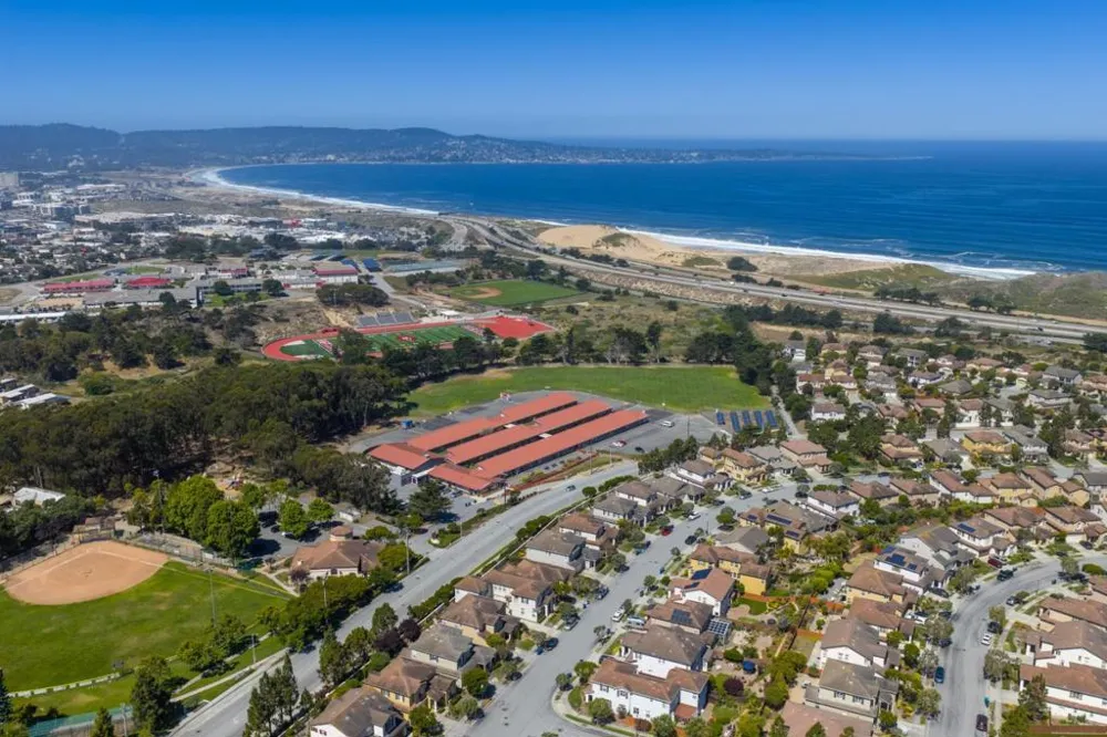 4890 Peninsula Point Drive Seaside, CA 93955