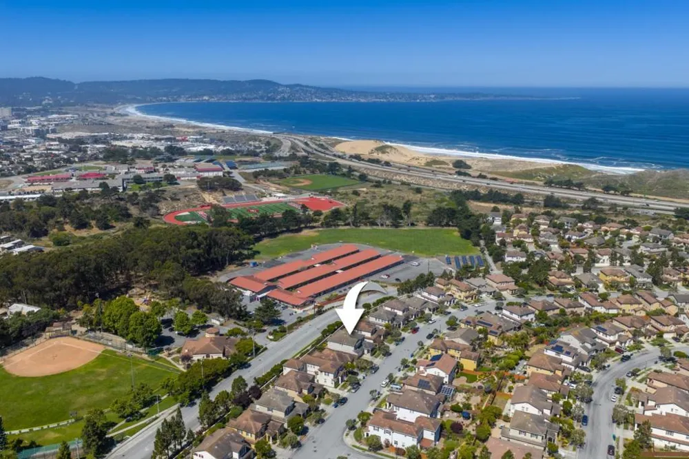 4890 Peninsula Point Drive Seaside, CA 93955