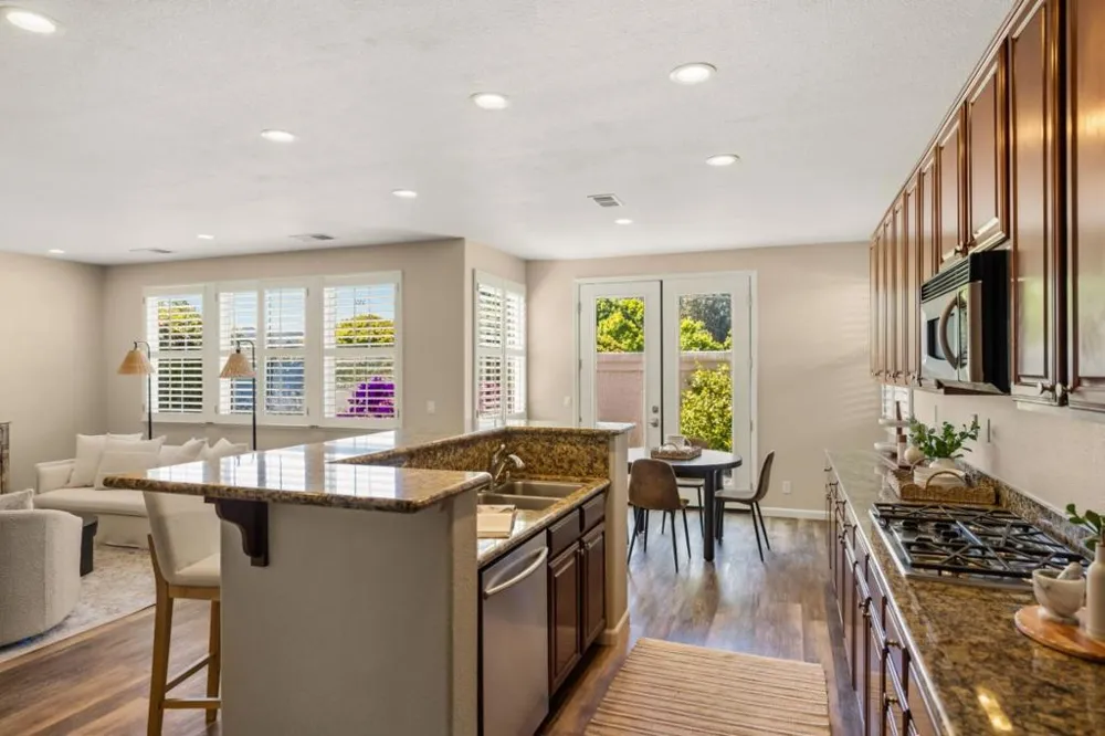 4890 Peninsula Point Drive Seaside, CA 93955