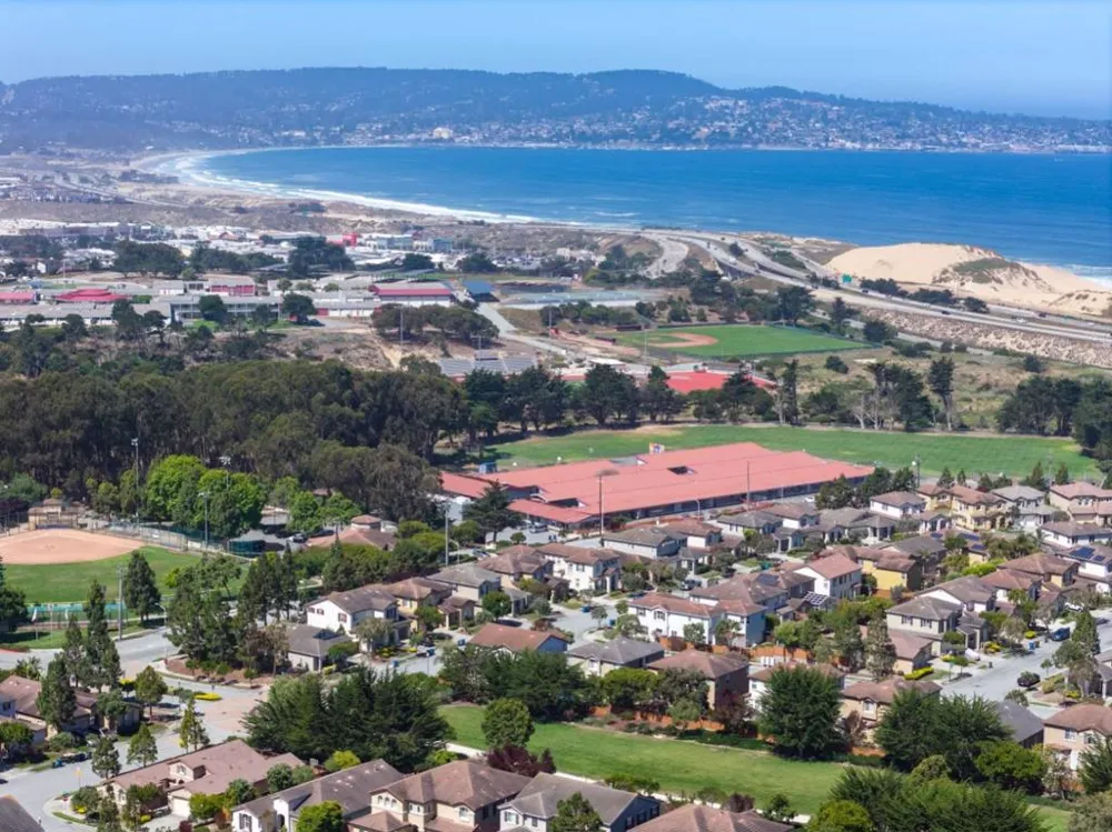 4890 Peninsula Point Drive Seaside, CA 93955