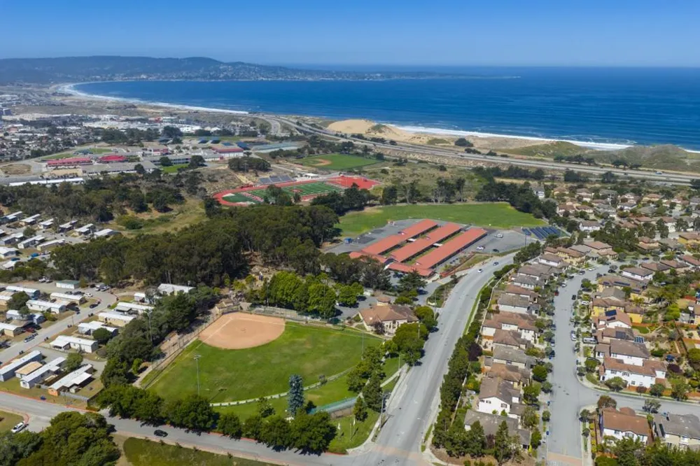 4890 Peninsula Point Drive Seaside, CA 93955