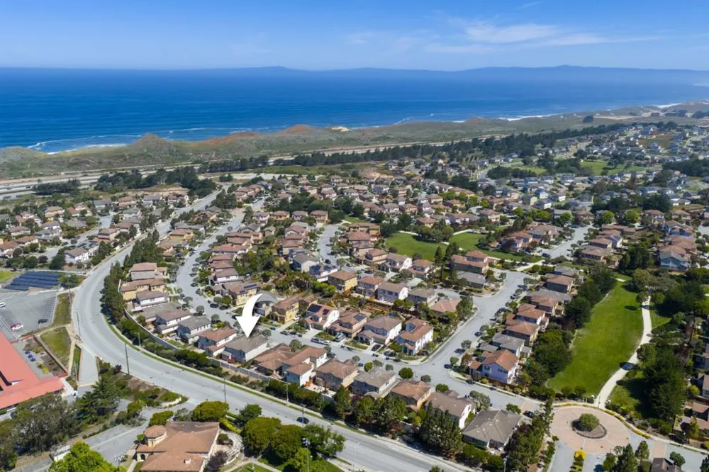 4890 Peninsula Point Drive Seaside, CA 93955