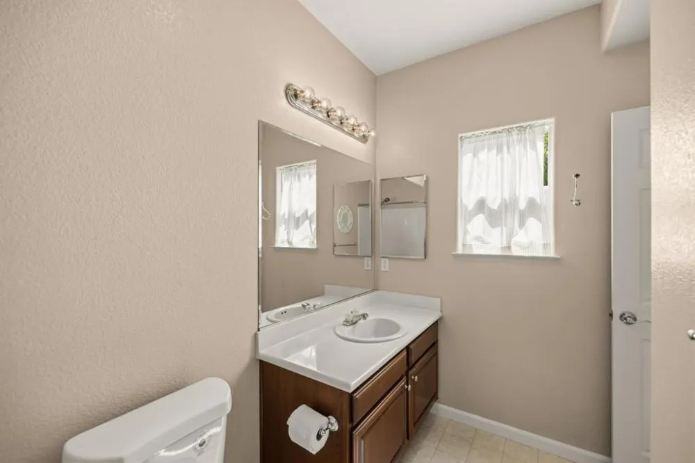 4890 Peninsula Point Drive Seaside, CA 93955
