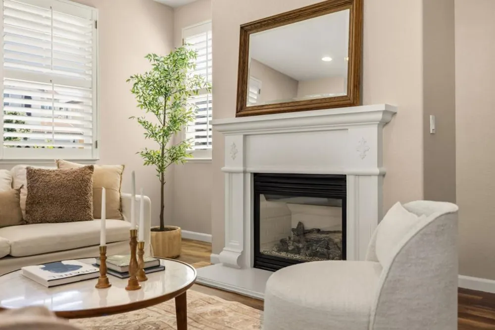 4890 Peninsula Point Drive Seaside, CA 93955