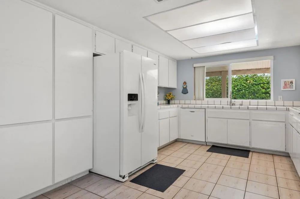 69310 Nilda Drive Cathedral City, CA 92234