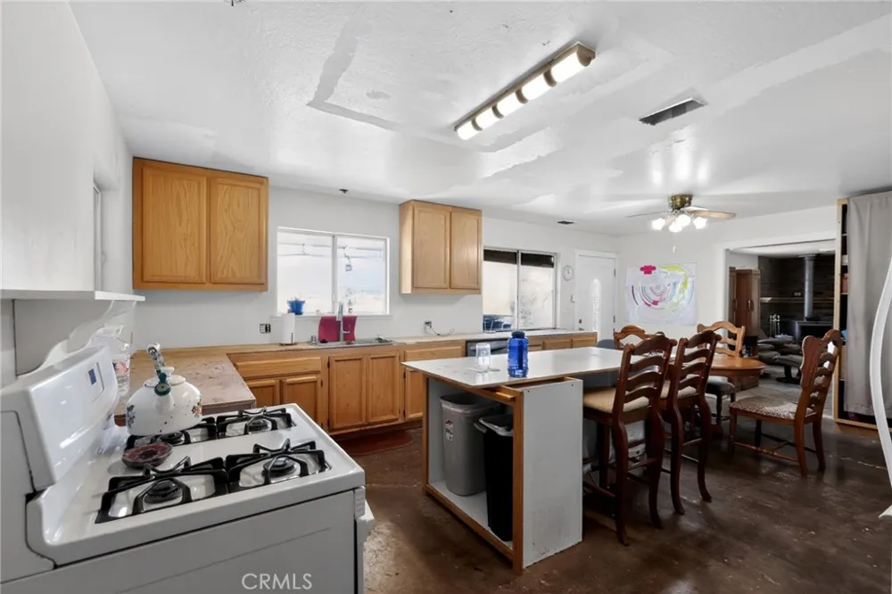 5040 Cougar Lane Georgetown, CA 95634