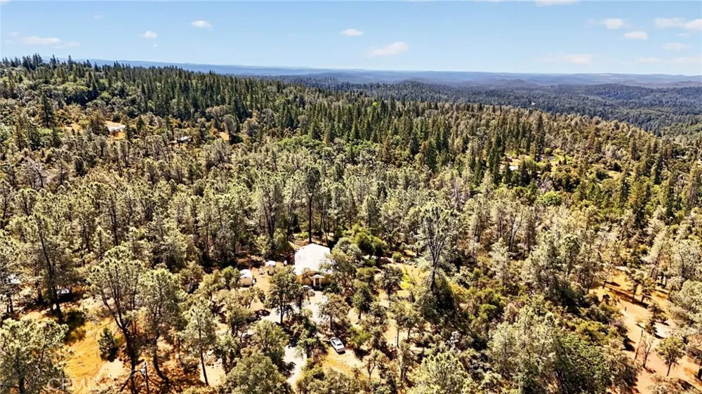 5040 Cougar Lane Georgetown, CA 95634