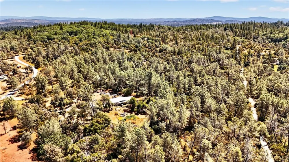 5040 Cougar Lane Georgetown, CA 95634