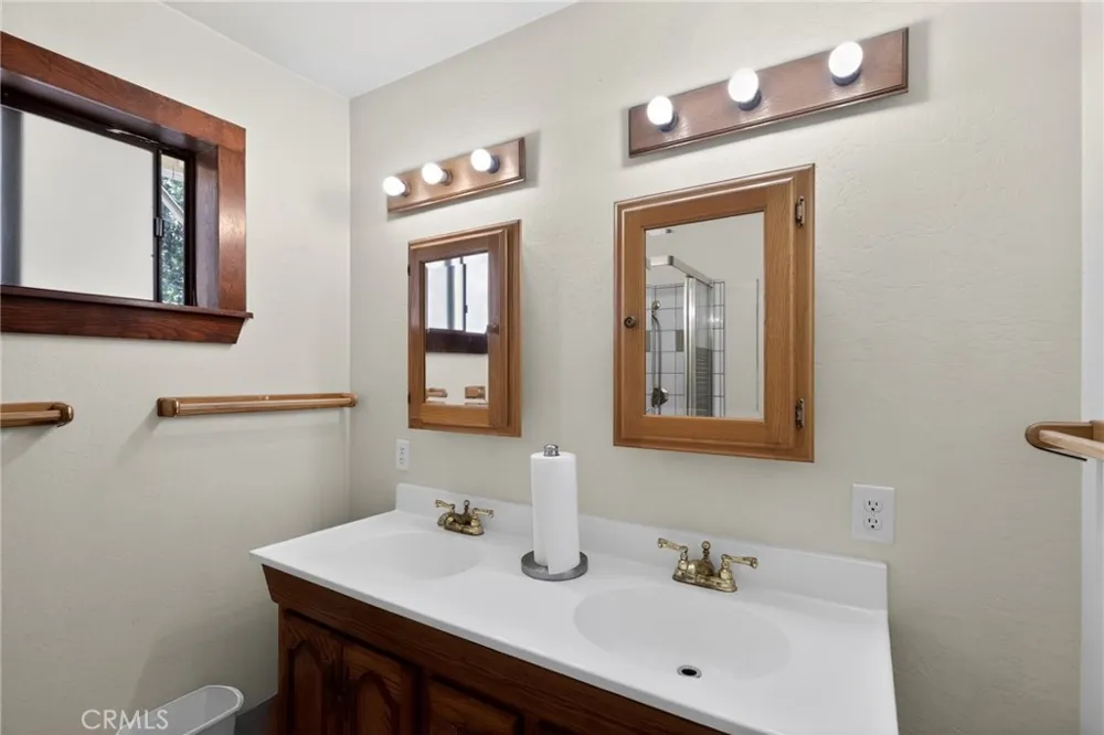 5040 Cougar Lane Georgetown, CA 95634