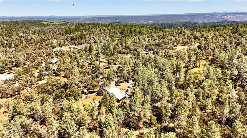 5040 Cougar Lane Georgetown, CA 95634