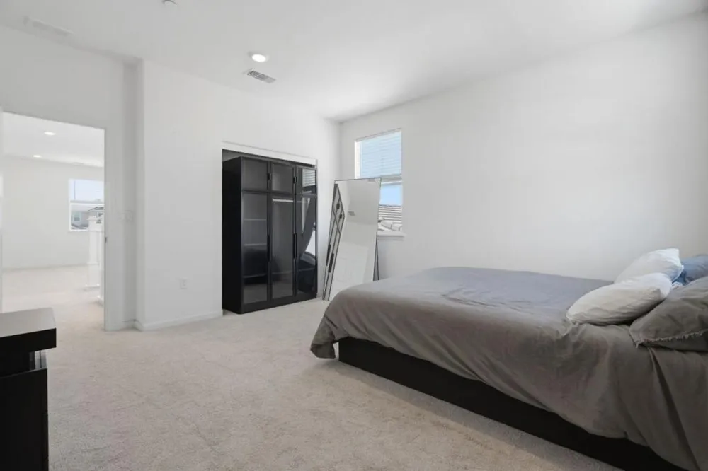 2091 Mint Drive Hollister, CA 95023