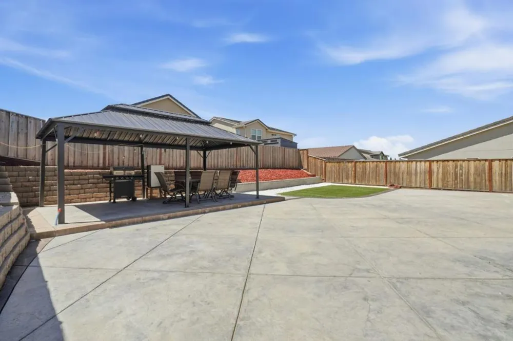 2091 Mint Drive Hollister, CA 95023