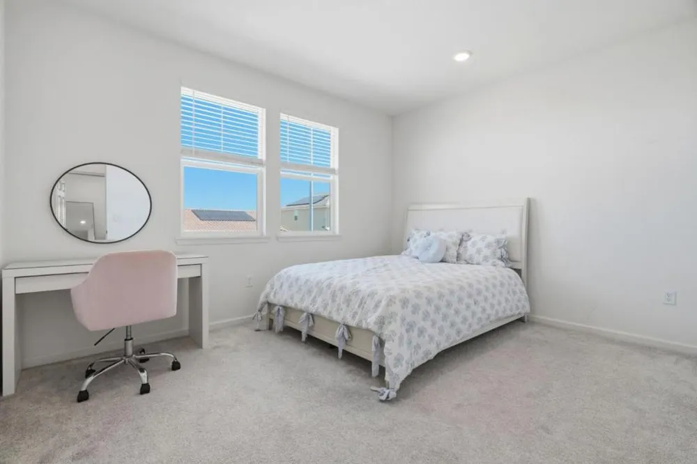 2091 Mint Drive Hollister, CA 95023