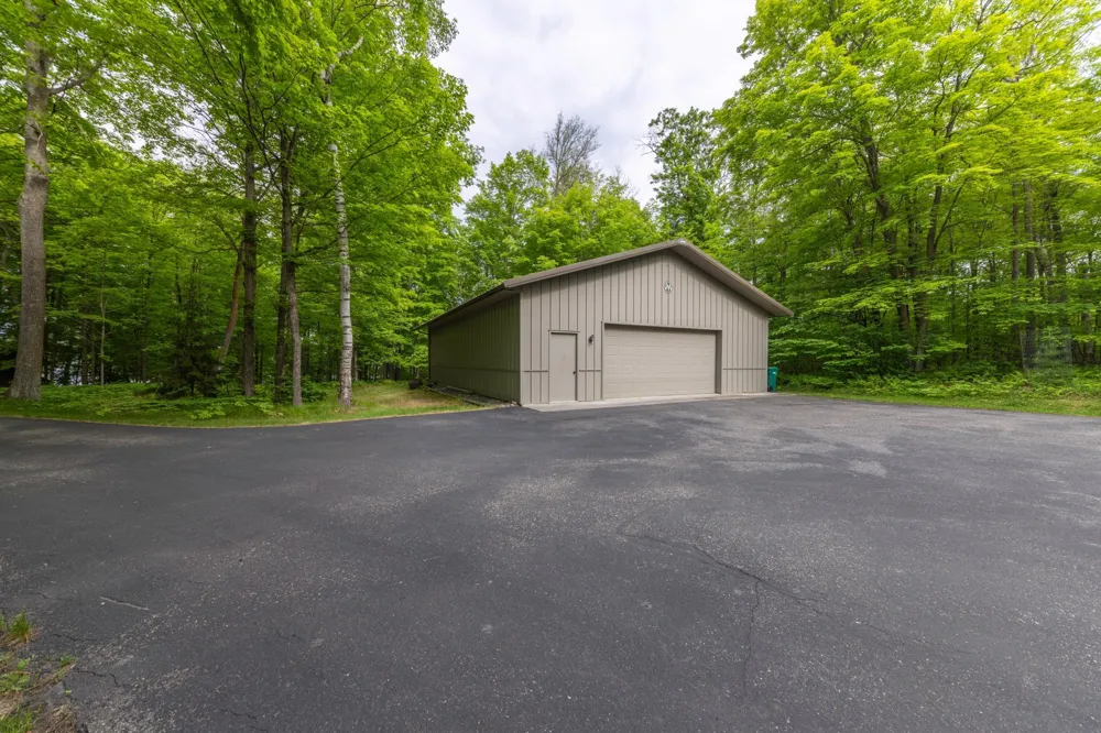 22550 OLD TRAPPER RD Cohasset, MN 55721