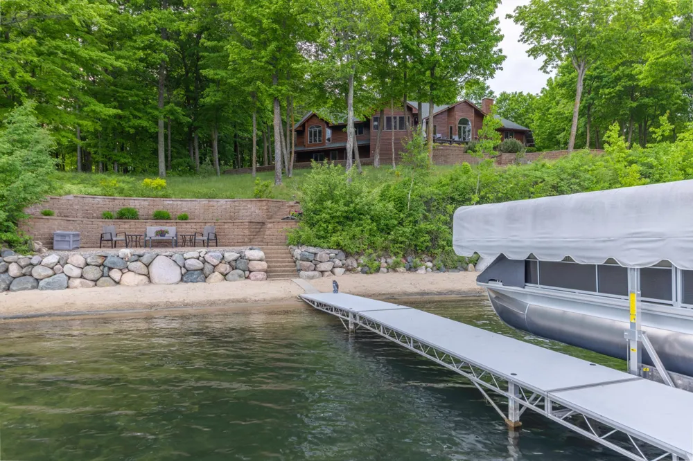 22550 OLD TRAPPER RD Cohasset, MN 55721