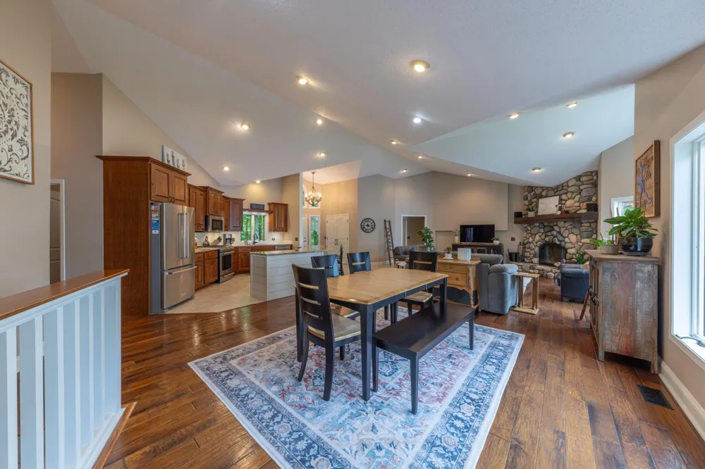 22550 OLD TRAPPER RD Cohasset, MN 55721