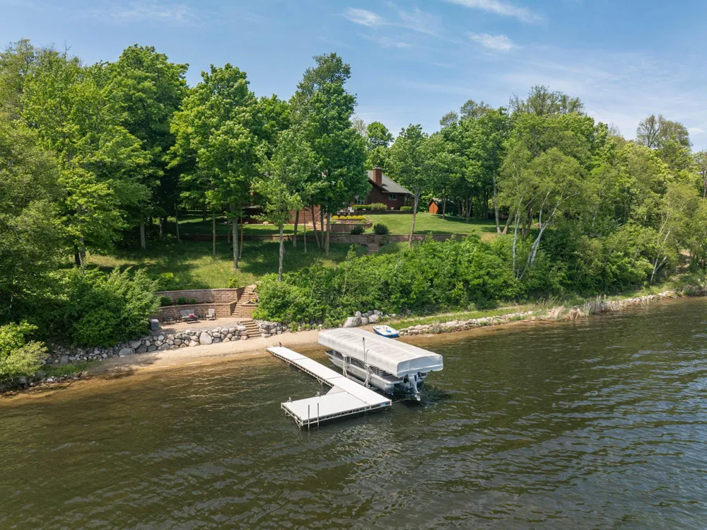 22550 OLD TRAPPER RD Cohasset, MN 55721