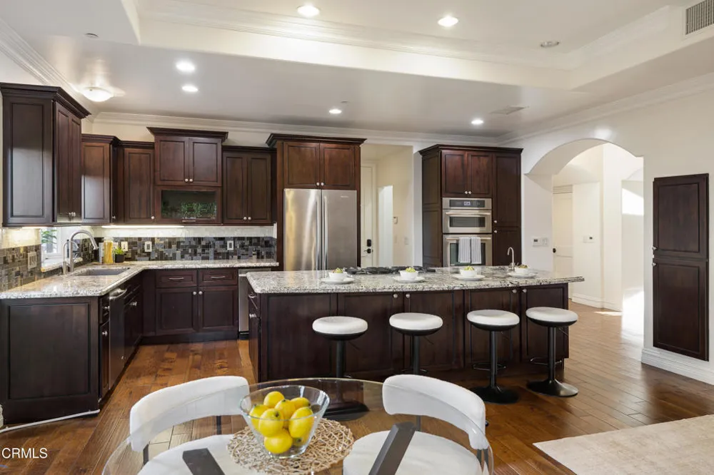 4337 Vista Place La Canada Flintridge, CA 91011