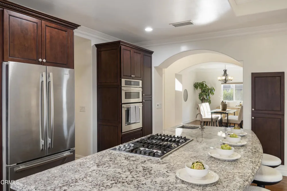 4337 Vista Place La Canada Flintridge, CA 91011