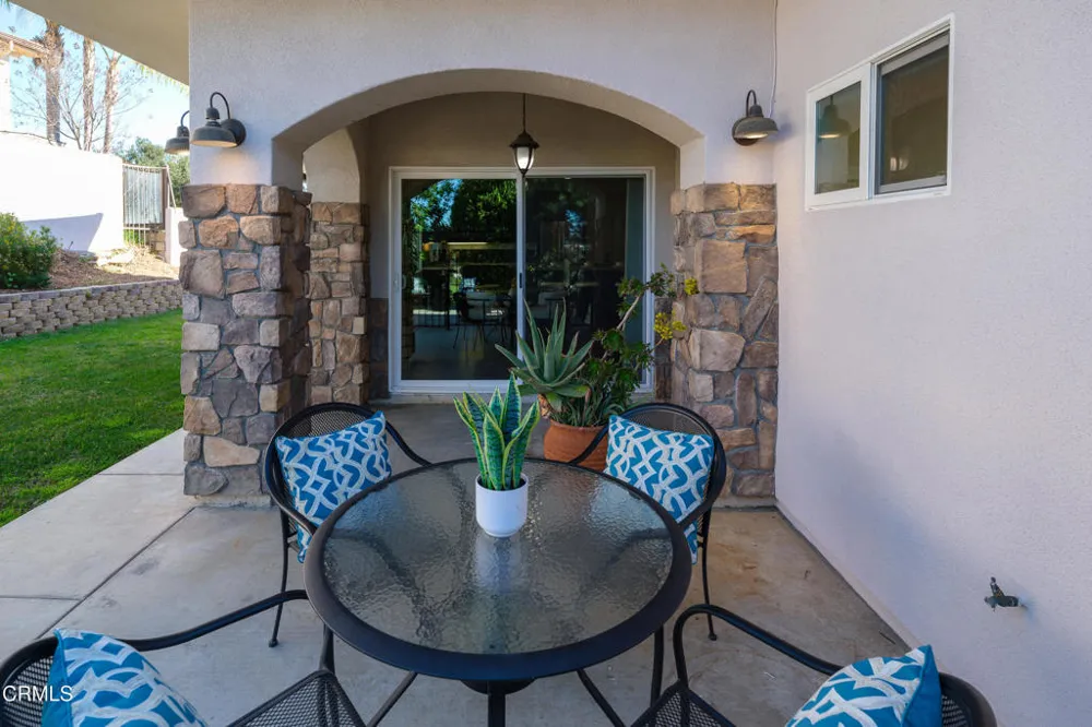 4337 Vista Place La Canada Flintridge, CA 91011