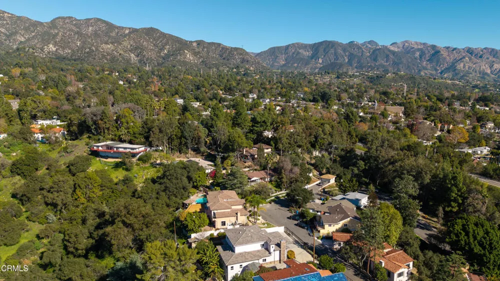 4337 Vista Place La Canada Flintridge, CA 91011
