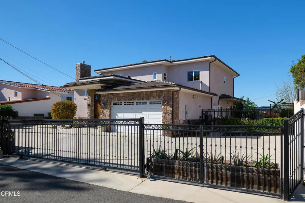 4337 Vista Place La Canada Flintridge, CA 91011