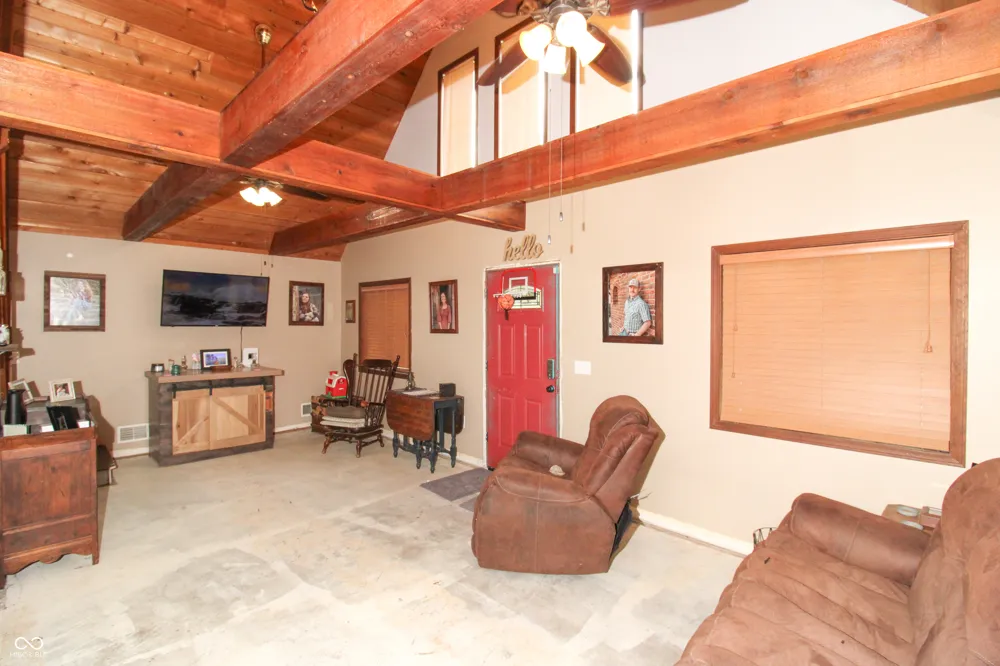 2295 S Poplar Street Vallonia, IN 47281